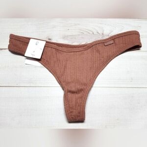 Calvin Klein Ribbed Brown Thong Medium - New With Tags